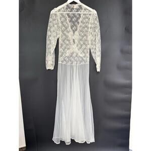Vintage Victoria’s Secret Gold Label White Sheer Night Gown S Small beaded Lace